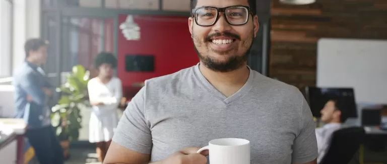 10 ways to be happy in the office