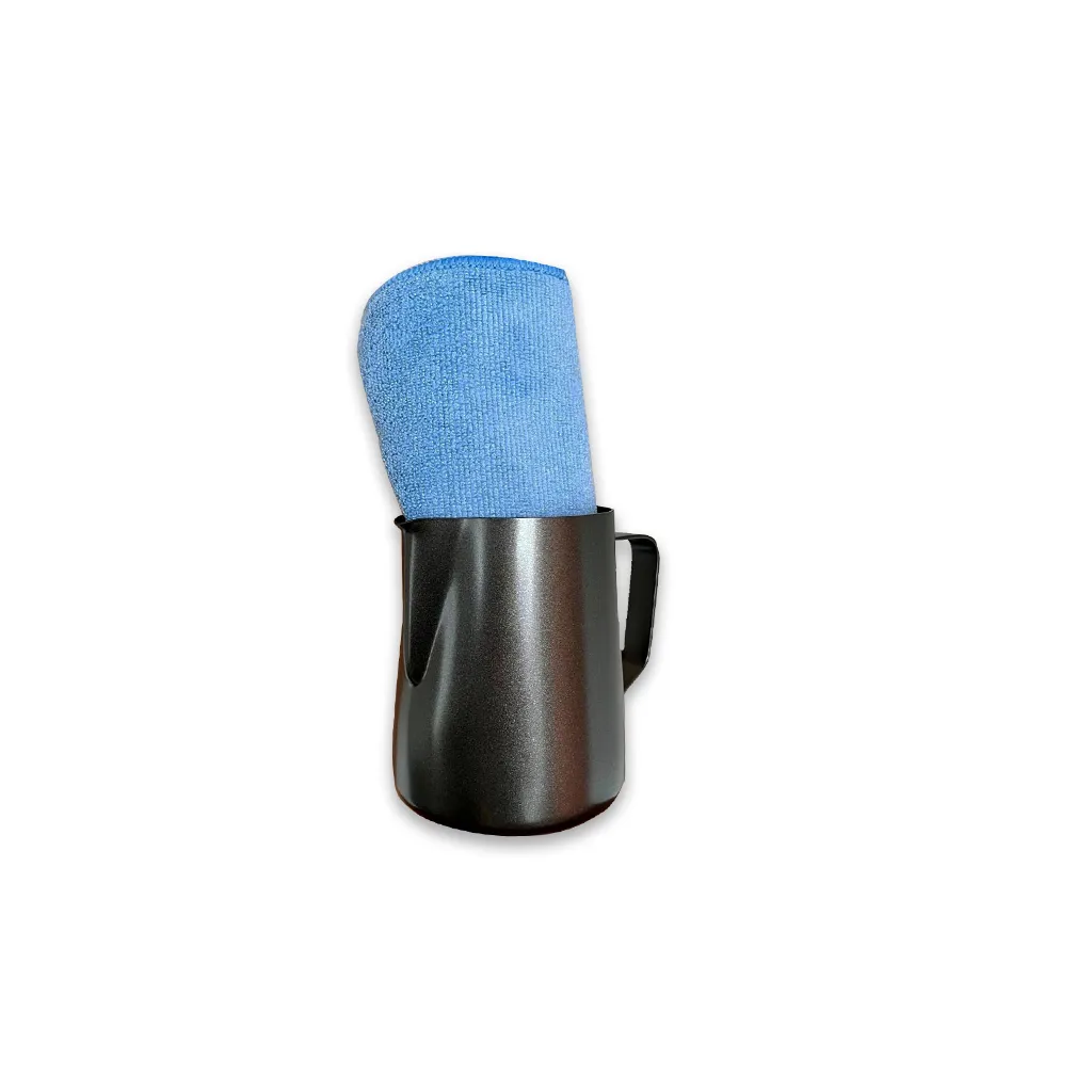 0.6 litre Teflon Foaming Jug and Microfibre Cloth